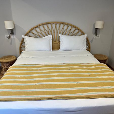 Irin Hotel Antibes Bagian luar foto