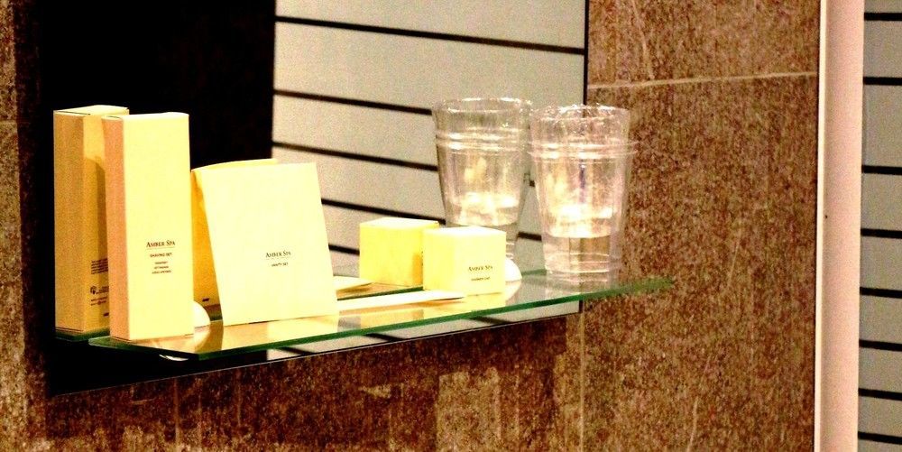 Irin Hotel Antibes Bagian luar foto